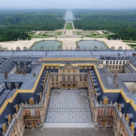 * Le Versaillais*2 Min A Pied Du Chateau *
